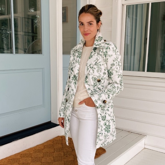 Gal Meets Glam Jackets & Blazers - Gal Meets Glam Floral Green and White Patterned Trench Coat for Spring XXS NWT